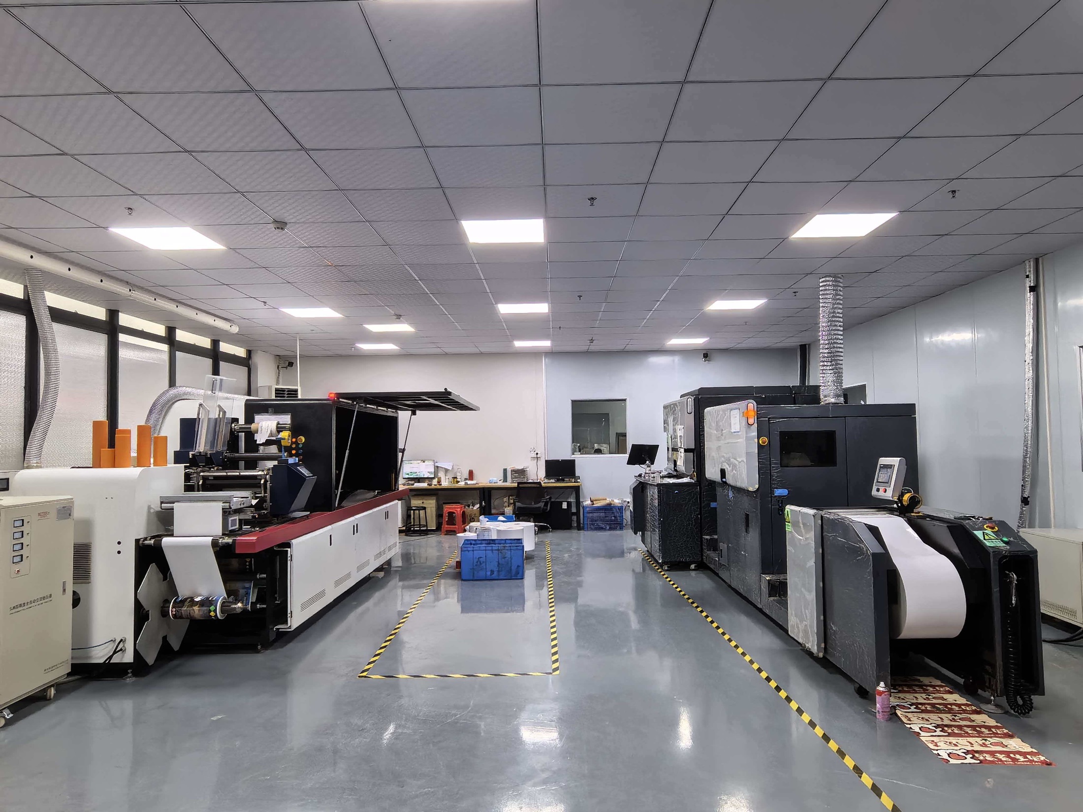 Vansenor digital label printing room